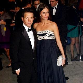 Mark Wahlberg, Rhea Durham in 2007 Vanity Fair Oscar Party