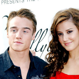 Brando Eaton;Zoe Myers; in Hollywood Life's 11th Annual Young Hollywood Awards - Arrivals
