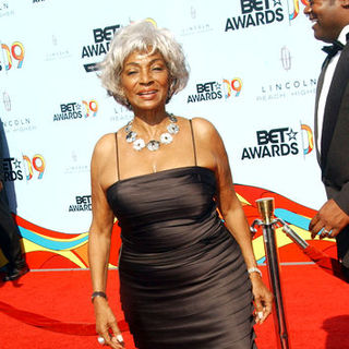 Nichelle Nichols; in 2009 BET Awards - Arrivals