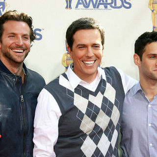 Bradley Cooper, Ed Helms, Justin Bartha in 18th Annual MTV Movie Awards - Arrivals