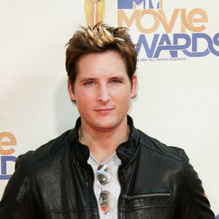 Peter Facinelli in 18th Annual MTV Movie Awards - Arrivals