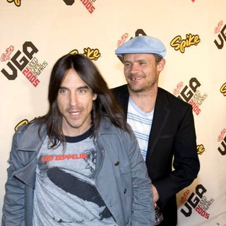 Anthony Kiedis;Flea; in 2005 Spike TV Video Game Awards - Arrivals
