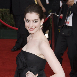 Anne Hathaway in 13th Annual Screen Actors Guild Awards - Arrivals