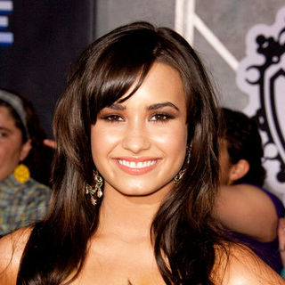 Demi Lovato in "Jonas Brothers: The 3D Concert Experience" World Premiere - Arrivals