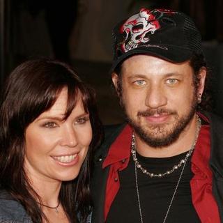 Annie Duke;Joseph D. Reitman; in Jarhead World Premiere - Arrivals