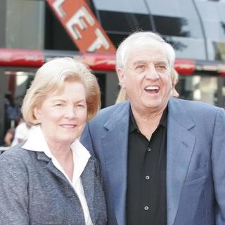 Chicken Little World Premiere - Arrivals