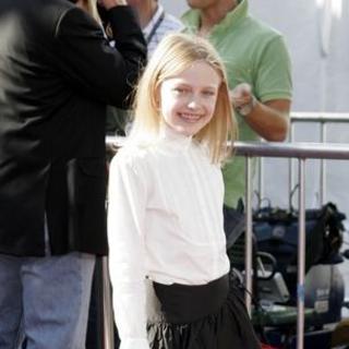 Dakota Fanning; in Dreamer Los Angeles Premiere - Arrivals