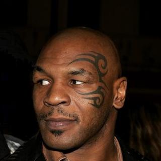 Mike Tyson in Get Rich or Die Tryin' Los Angeles Premiere - Red Carpet