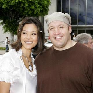 Kevin James; in Barnyard World Premiere