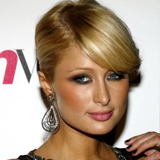 Paris Hilton in Paris Hilton in Teen Vogue Young Hollywood Party