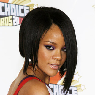 Rihanna in Nickelodeon's 20th Annual Kids' Choice Awards