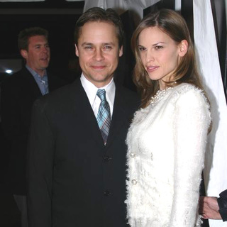 Chad Lowe, Hilary Swank in Iron Jawed Angels