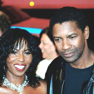 Denzel Washington;Pauletta Pearson; in Out of Time Premiere