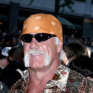 Hulk Hogan in The War of the Worlds New York Premiere - Arrivals