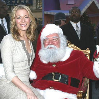 LeAnn Rimes in LeAnn Rimes A Home For the Holidays Performance Sponsored by MasterCard