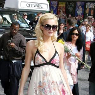 Paris Hilton Departs from The Late Show with David Letterman - 06-12-2006