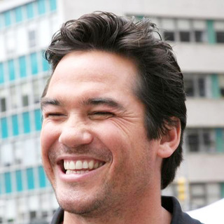 Dean Cain Promotes Mastercard's Win 500 Flights Sweepstakes