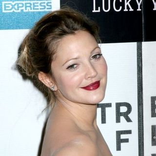 Drew Barrymore in Arrivals For The World Premiere Of 'Lucky You'