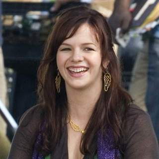 Amber Tamblyn in Filming Scene From Sisterhood Of The Traveling Pants 2
