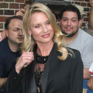 Nicollette Sheridan in The Late Show with David Letterman - October 4, 2007
