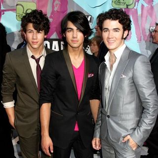 Jonas Brothers in "Camp Rock" New York Premiere - Arrivals