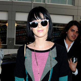 Katy Perry in Katy Perry in Downtown Manhattan on April 8, 2009