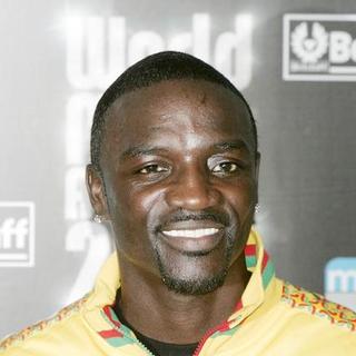 Akon; in 2007 World Music Awards - Arrivals