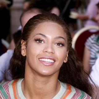 Beyonce Knowles in Jay-Z and The Palazzo Hotel Announce The Opening Of 40-40 Club In Las Vegas