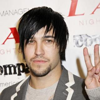 Pete Wentz in Ashlee Simpson in Concert at LAX Nightclub - February 23, 2008 - Arrivals