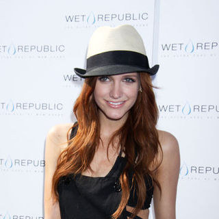 Ashlee Simpson-Wentz 25th Birthday Bash Poolside at Wet Republic in Las Vegas on October 3, 2009