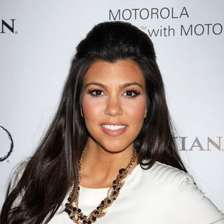 Kim Kardashian Celebrates Her 29th Birthday at Tao Las Vegas with T-Mobile's Motorola CLIQ