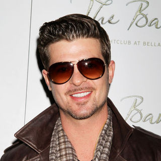 Robin Thicke Special Performance at The Bank Nightclub in Las Vegas - Arrivals
