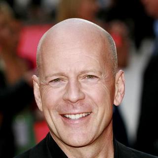 Bruce Willis in Live Free or Die Hard (Die Hard 4) Movie Premiere - U.K. - Arrivals