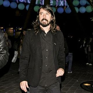 Dave Grohl in Led Zeppelin Concert "Tribute to Ahmet Ertegun" at the O2 Arena in London on December 10, 2007