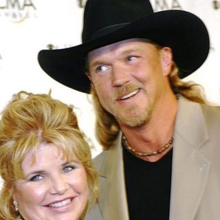Trace Adkins in 38th Annual Country Music Awards Arrivals