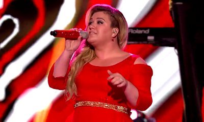 Video: Kelly Clarkson Performs 'Heartbeat Song' and 'At Last' on 'American Idol'