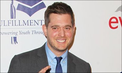 Michael Buble Apologizes for Controversial Butt Picture