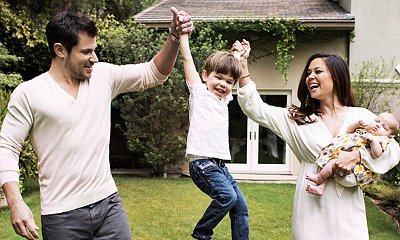 Vanessa Minnillo Reveals Daughter Brooklyn's Face in Adorable Family Photo
