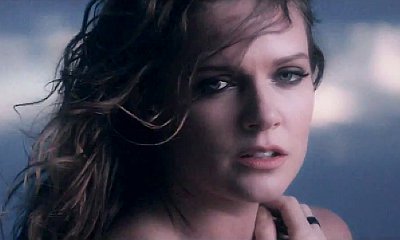 Tove Lo Goes Naked in 'Timebomb' Video, Unveils Dates for Fall Tour
