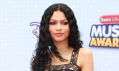 Zendaya Defends YouTube Star Trolled for Makeup-Free Photo