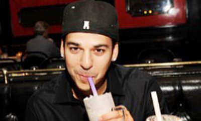 Rob Kardashian Pokes Fun at His Weight Problem by Posting Old Picture With Milkshakes