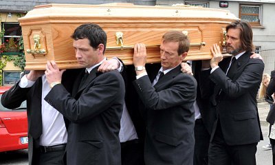 Jim Carrey Carries Girlfriend's Coffin at Her Funeral in Ireland