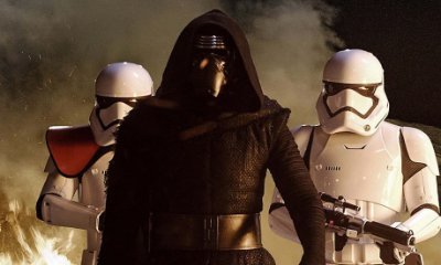 'Star Wars: The Force Awakens' Breaks Pre-Sale Records