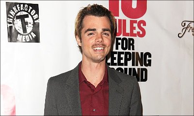 'Modern Family' Star Reid Ewing Talks About Overcoming Addiction to Plastic Surgery