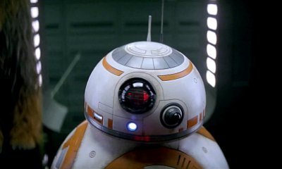 'Star Wars: The Force Awakens' Verizon Ad Teams BB-8 Up With Chewbacca