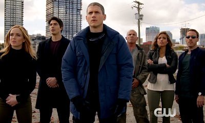 Watch Superheroes Band Together in CW 'Legends of Tomorrow' Trailer