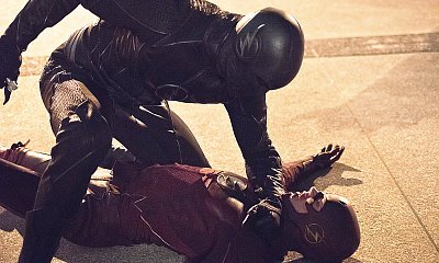 'The Flash' Photos Show Barry's Encounter With Zoom