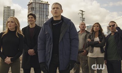 'DC's Legends of Tomorrow' New Trailer Shows Mass Desctruction