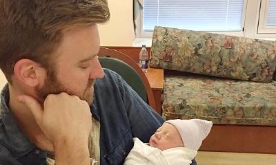 Lady Antebellum's Vocalist Charles Kelley Welcomes First Son