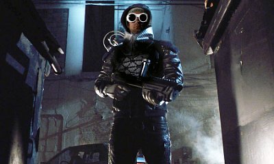 'Gotham' Set Photos Give Better Look at Mr. Freeze's Costume